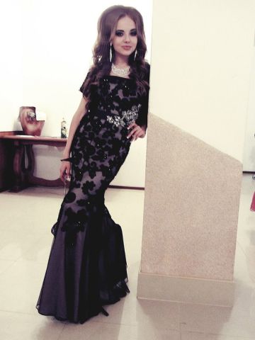 Карина Вип Реал Брюнетка