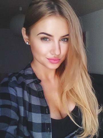 Моника фото 2